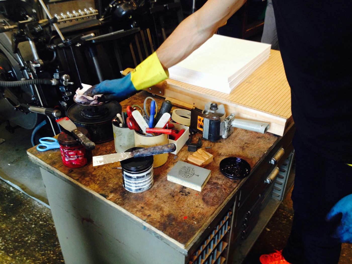 Print workshop table with tools
